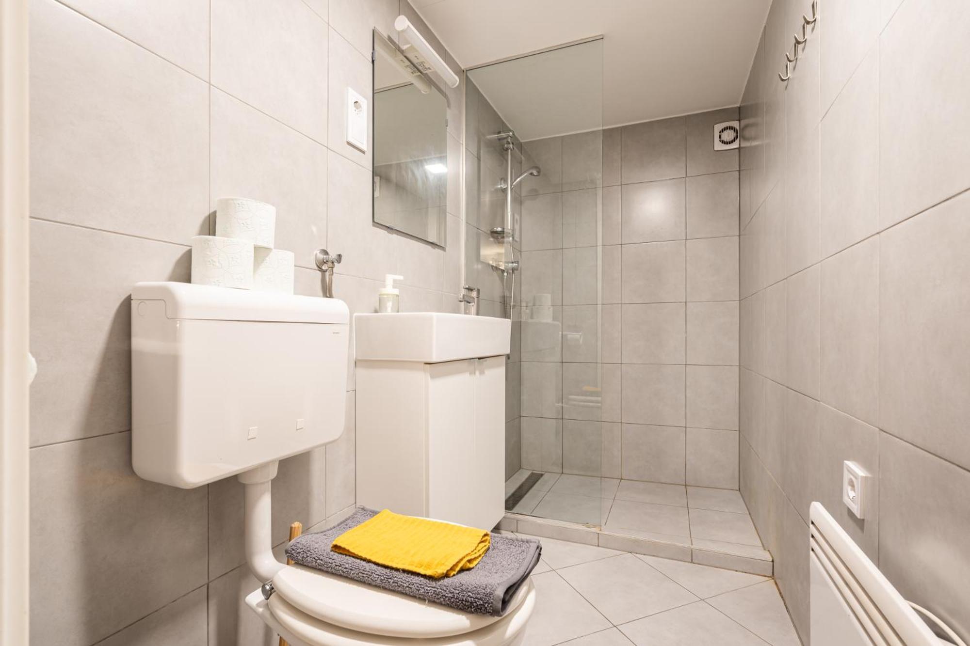 Appartamento Cosy In Party District W41 Blue
